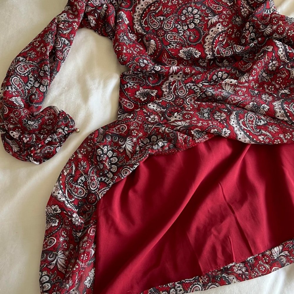 LOFT Shimmer Paisley Flounce Dress in Crimson Spark S - NWT ☀️ - Picture 2 of 7